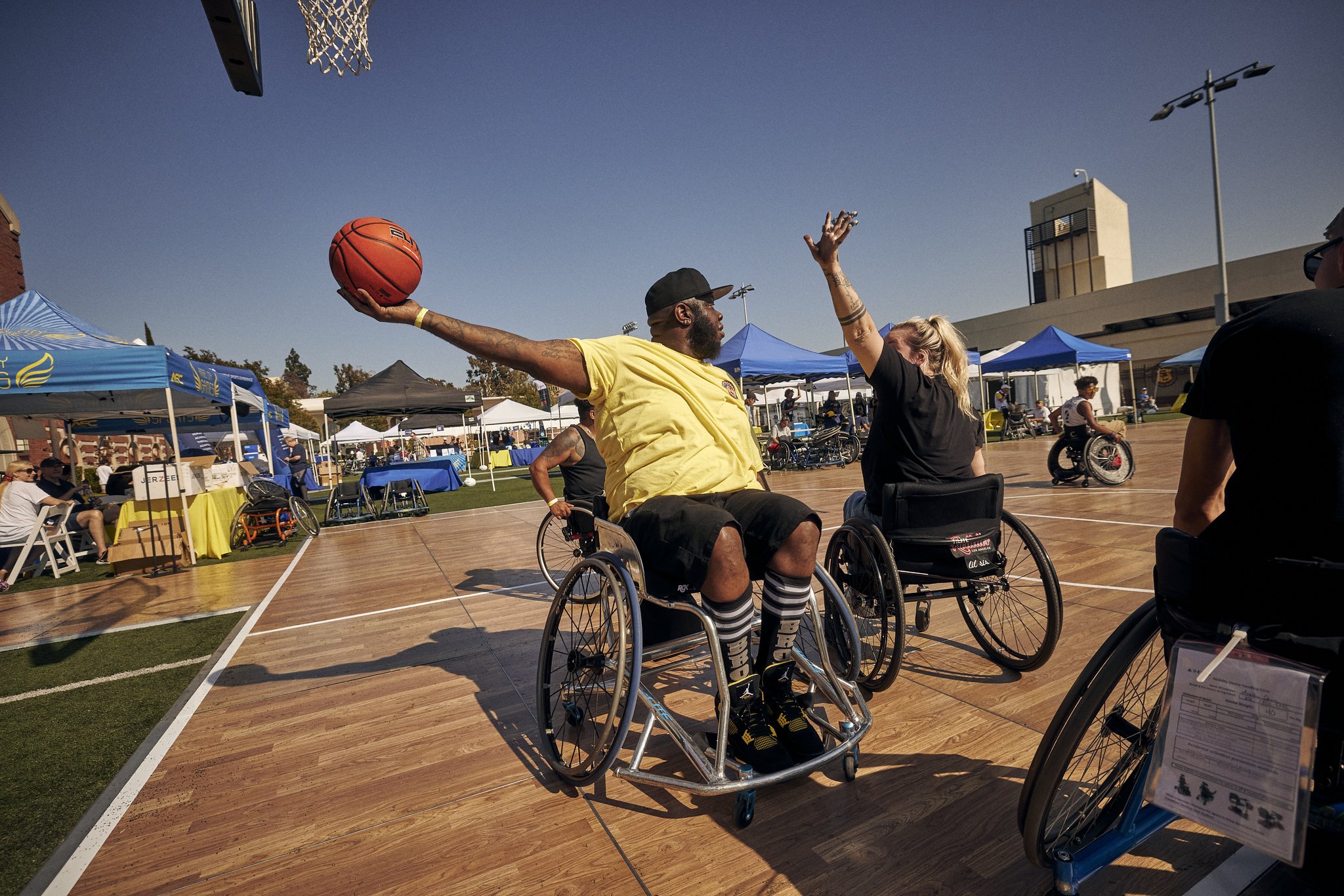 更是整个中 更是整个中